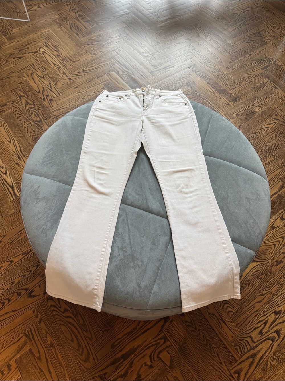 Levi's Cream Flare Jeans